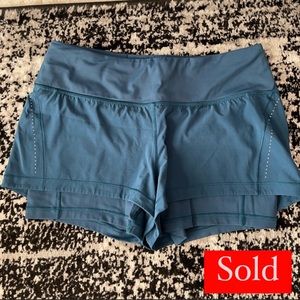Lululemon break free mid-rise short 2.5”